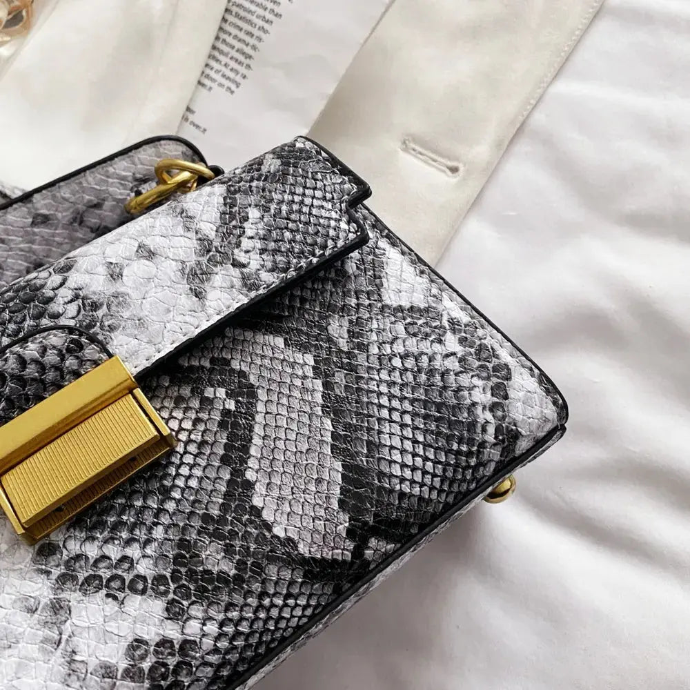 PU Leather Snakeskin Print Crossbody Bag eprolo