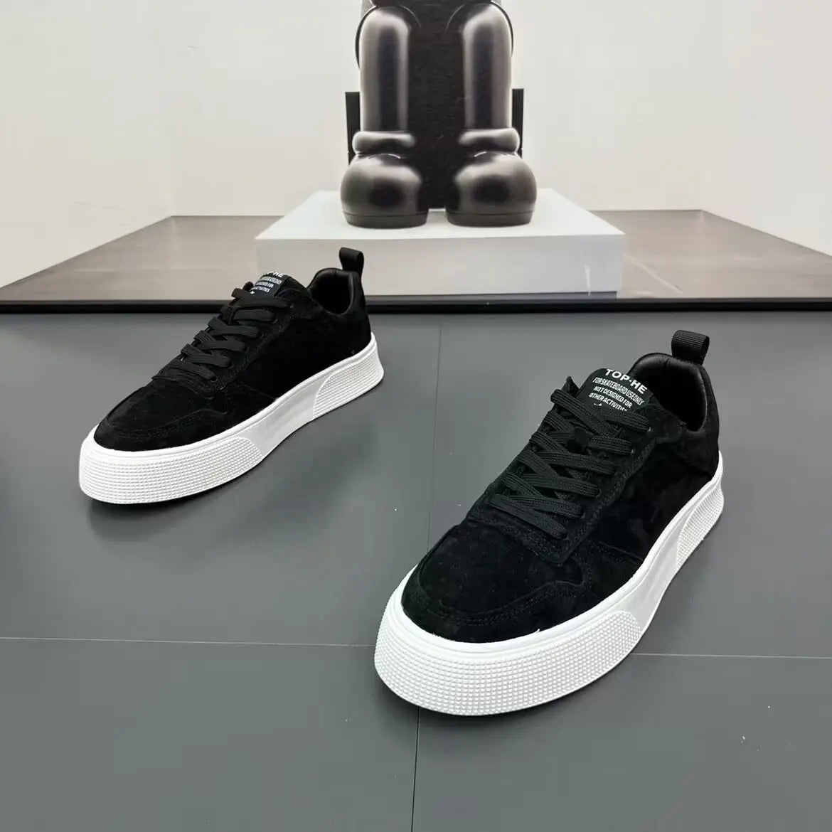 Men's trendy and versatile lightweight casual sports shoes with soft soles and comfortable board shoes for men eprolo